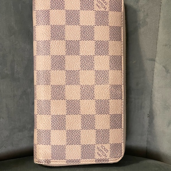Louis Vuitton, Damier Azure Large Zip wallet - Picture 2 of 2
